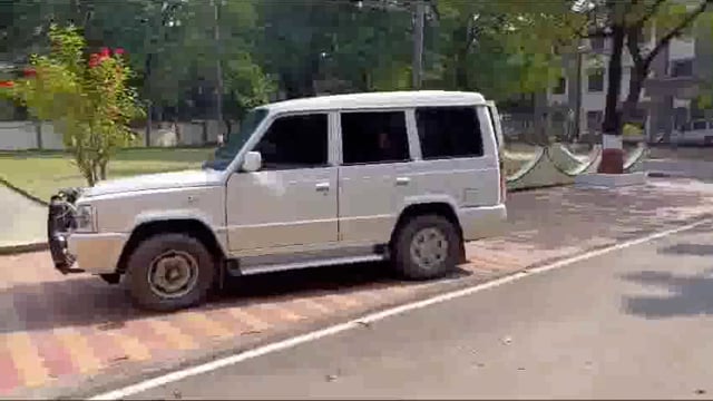 जिल्ह्यातील मन हेलावणारी घटना; स्वतःच्या कुटुंबीयांना दिले विष