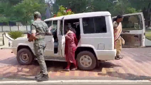 जिल्ह्यातील मन हेलावणारी घटना; स्वतःच्या कुटुंबीयांना विष देऊन केली हत्या