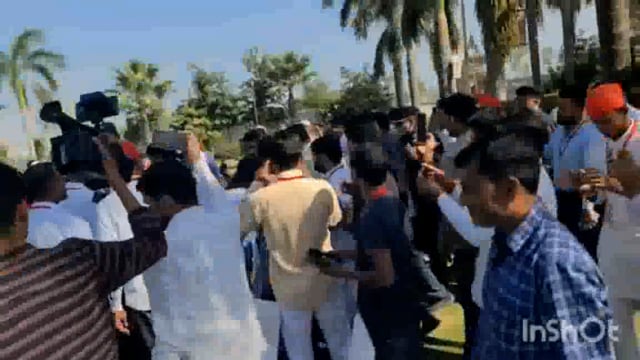 शाहजहांपुर की नगर पंचायत निगोही में पहुंचे समाजवादी के राष्ट्रीय अध्यक्ष अखिलेश यादव कार्यकर्ताओं को दिया जीत का मंत्र