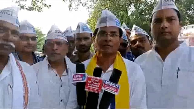 आम आदमी पार्टी के राज्यसभा सांसद संजय सिंह की अवैध गिरफ्तारी को लेकर आम आदमी  पार्टी के कार्य करता प्रदर्शन किया