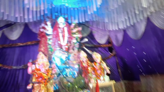 बाल्हाराई में नवरात्र के सप्तमी को समाजसेवी ओम प्रकाश सिंह ने खोली माता जी के आँख की पट्टी, कराया प्रसाद का वितरण 