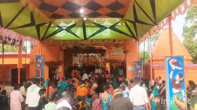 दुर्गा माता को पूजा करने एवं मेले देखने उमड़ी श्रद्धालुओं की भीड़,माता रानी की नारो से गूंजा क्षेत्र