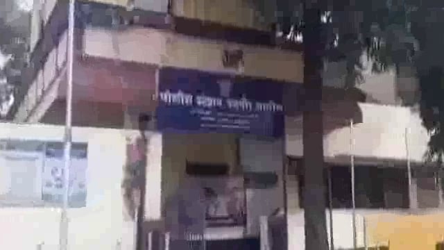 तादलापूर येथे ग्रामीण पोलिसांनी अवैध देशी दारू पकडली