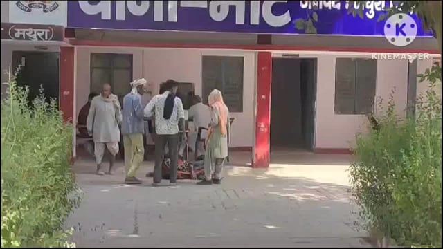 परिवार के लोगों में चले लाठी डंडे पांच  घायल