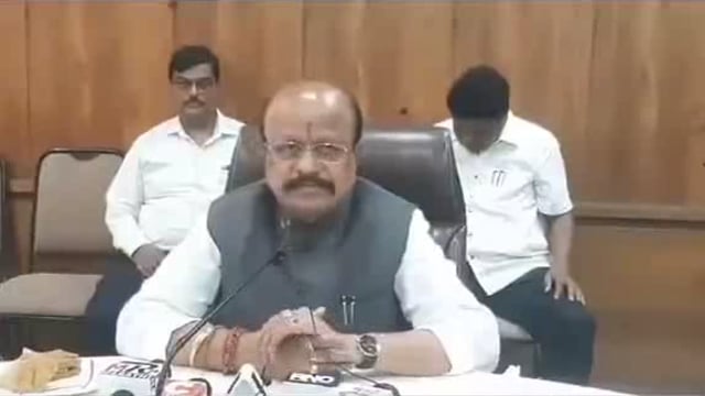 शेतीला पाणी देण्यासंदर्भात कालवा समितीच्या बैठकीत नियोजन करू – पालकमंत्री डॉ. सुरेश खाडे