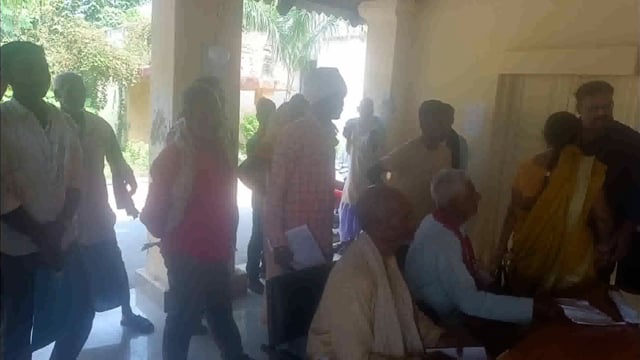 आदर्श थाना सूर्यगढ़ा में जमीन विवाद से संबंधित जनता दरबार का किया गया आयोजन।