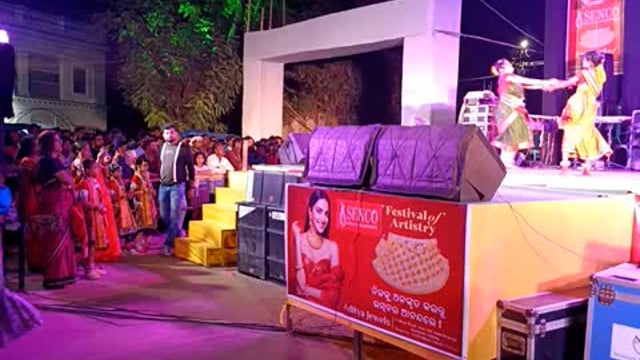  हर साल की तरह मयूरभंज बारीपदा में कुमारित्सव बड़े धूमधाम से मनाई जाती है।