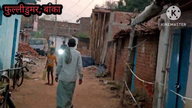 फुलीडुमर बाजार में जमीन से 5 फीट ऊपर झूलते 440 वोल्ट का धारा प्रवाहित तार बड़ी दुर्घटना को दे रहा निमंत्रण, पदा0मौन