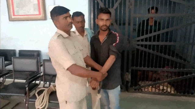 सूर्यगढ़ा थाना पुलिस के द्वारा एक नसेरी को नशे की हालत में गिरफ्तार कर भेजा गया लखीसराय जेल।