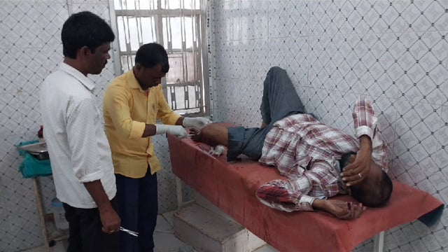 मोटरसाइकिल आमने-सामने की टक्कर में 51 वर्षीय व्यक्ति गंभीर रूप जख्मी डॉक्टर ने बेहतर इलाज के लिए मायागंज रेफर कर दिया