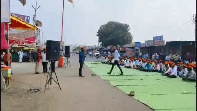 वलांडी येथे सकल मराठा बांधवांचा तीन तास रास्ता रोको आंदोलन