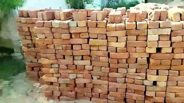 कस्तूरबा गाँधी बालिका छात्रावास निर्माण में घटिया समाग्री का प्रयोग, सीडीओ ने दिये जाँच के आदेश

ब्लाक रामपुर संग्रामगढ़