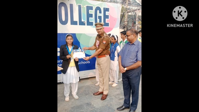 श्रीमान पुलिस आयुक्त कमिश्नरेट के निर्देश अनुसार यातायात नियमों का पालन करने के बारे में बताया गया