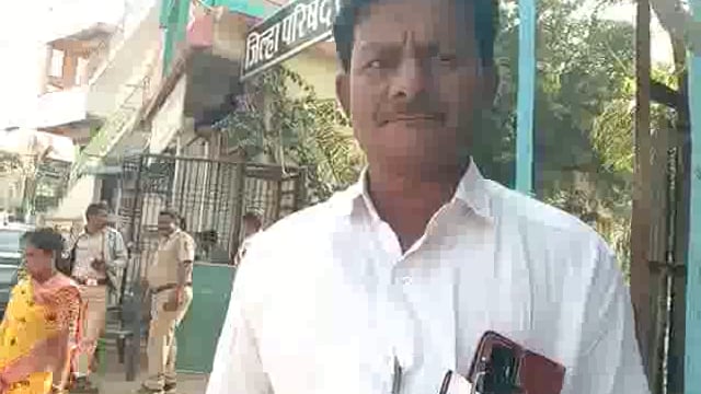 हंडरगुळी पोटनिवडणुकीत एका जागेसाठी 3 उमेदवार रिंगणात,सरपंच विजयकुमार आंबेकर