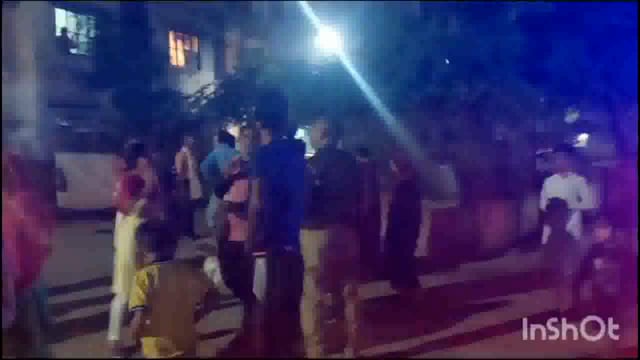 मथुरा के थाना रिफाइनरी क्षेत्र में बिजली विभाग की लापरवाही से हुआ बड़ा हादसा 11000 का तार टूटा दो बच्चे आए चपेट में