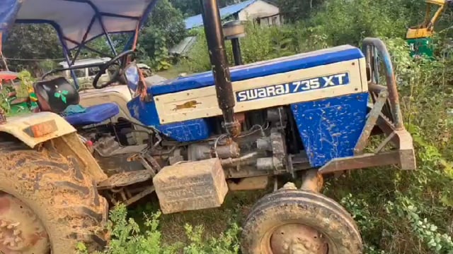 खरौनी नदी के पास से अवैध बालू लदे ट्रैक्टर को बंधुआ कुरावा पुलिस ने जप्त कर लिया