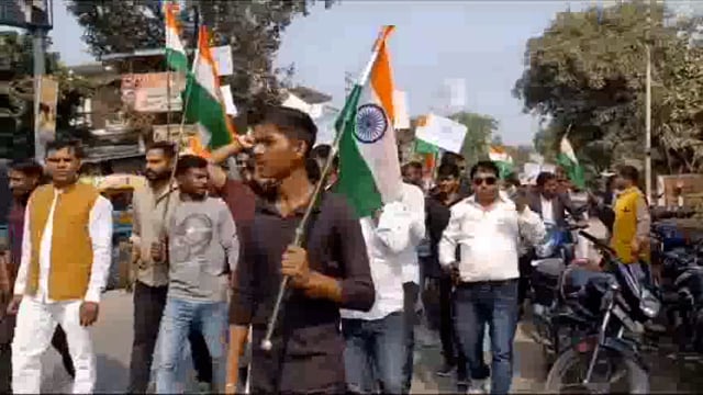 नशा मुक्ति अभियान के तहत निकाली गई जागरूकता रैली, शराब पर प्रतिबंध लगाने हेतु सरकार से की मांग