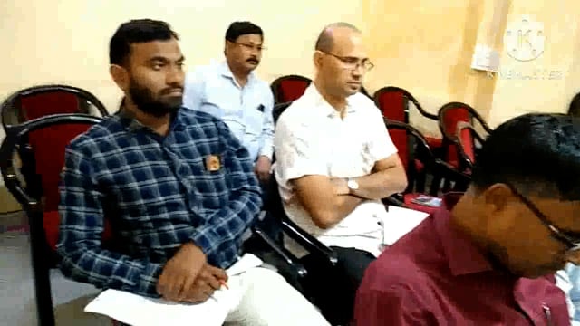 वीडियो ने विभिन्न विभाग के अधिकारी व कर्मियों के साथ की समीक्षा बैठके