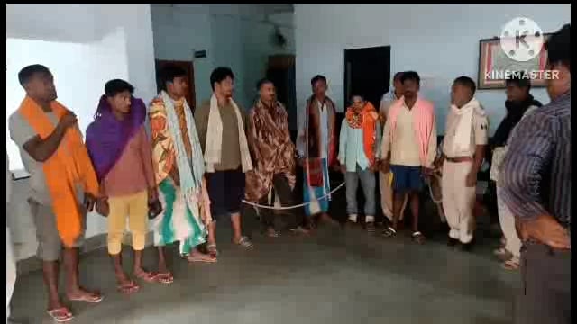 सूर्यगढ़ा थाना पुलिस के द्वारा तीन चालक समेत 8 मवेशी तस्कर को पुलिस हिरासत में भेजा गया लखीसराय जेल।