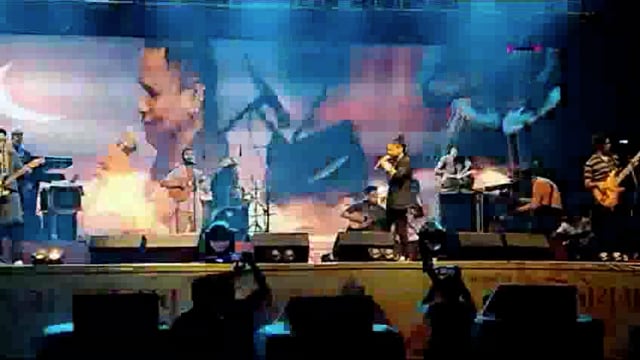 बिजेथुआ महोत्सव  में दुसरे दिन पहुंचे शिव भजन सम्राट कैलाश खेर