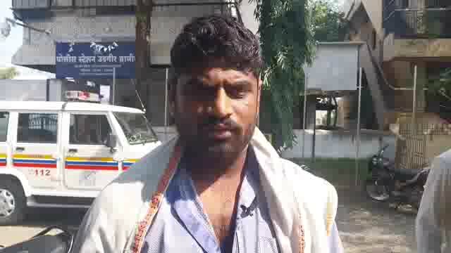 ऑटोचालकांवर प्रवाशांने केला वस्तऱ्याने प्राणघातक हल्ला,गळ्यावर व हातावर केले सपासप वार