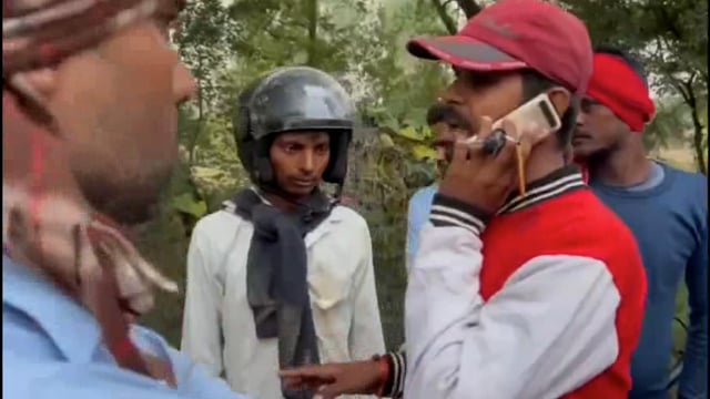 बलरामपुर तेज रफ्तार बाइक सवार ने साइकिल सवार बुर्जुग को मारी टक्कर बुजुर्ग की हुई मौके पर मौत।