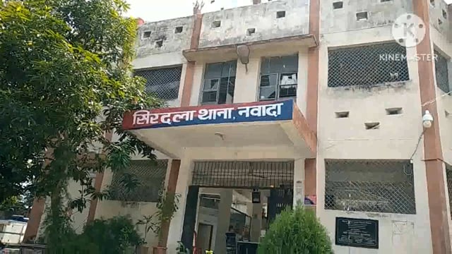 शाहपुर के बी पी एम स्कूल के समीप एस एच 70 पर पुलिस ने 271 लीटर महुआ शराब के साथ तीन मोटरसाइकिल सवार धंधेबाज हुआ गिरफ्तार