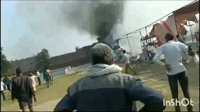 मथुरा के राया मैं आतिशबाजी बाजार में लगी आग दर्जनों लोग हुए घायल