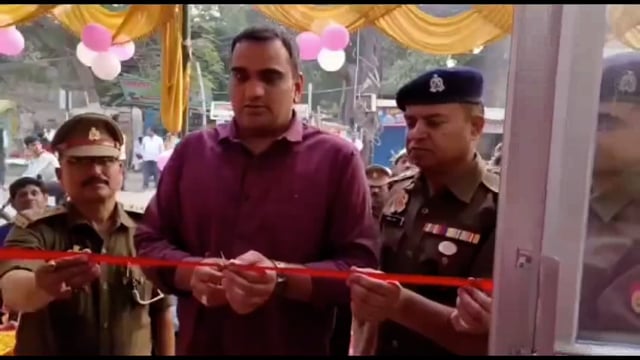 आजमगढ पुलिस अधीक्षक अनुराग आर्य ने जनपद के द्वितीय पिंक बूथ का किया उद्घाटन, महिलाओं की सुरक्षा चुस्त दुरुस्त