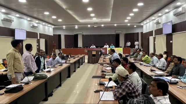 कृषि टास्क फोर्स की बैठक में दो कृषि पदाधिकारी से पूछा स्पष्टीकरण