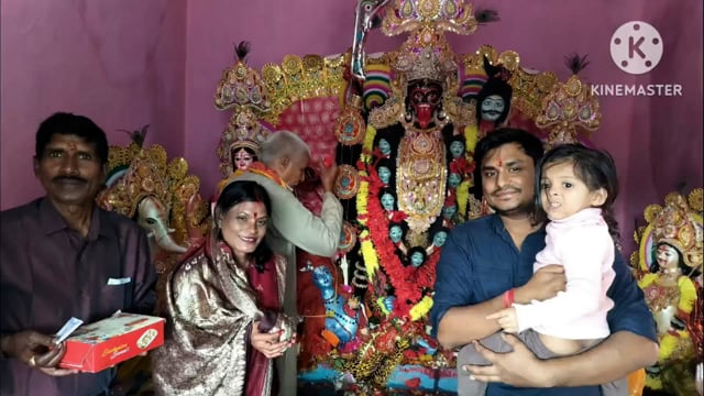 प्राचीन काली मेला भितिया में उमड़ी श्रद्धालुओं की भीड़, शांति व्यवस्था बनाए रखने में पूजा समिति के सदस्य दिखे मुस्तैद 