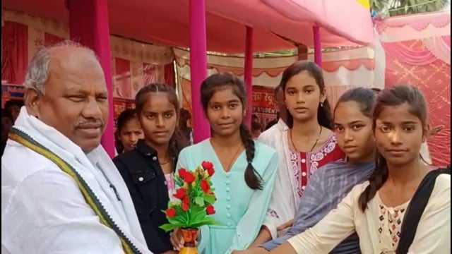 मॉडर्न महावीर पब्लिक विद्यालय में बाल दिवस के शुभ अवसर पर बाल दिवस का किया गया आयोजन.