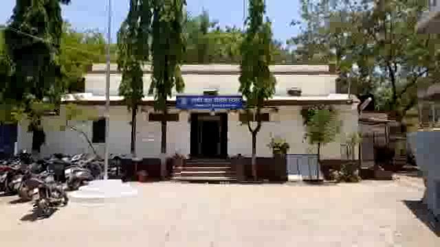 बस्थानकासमोर एसटी बस चालकास मारहाण,शहर पोलिसांत गुन्हा दाखल