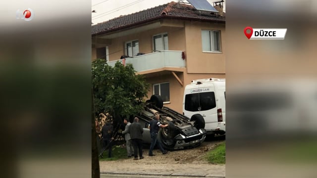 Otomobil Evin Bahçesine Uçtu 3 Yaralı