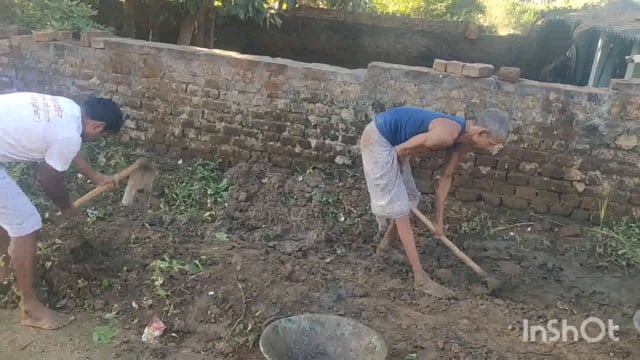 बेलहर पंचायत के वार्ड संख्या 18 के वार्ड सदस्य अरविंद कुमार पंडित एवं पंच महेश पंडित  के द्वारा चलाया सफाई अभियान