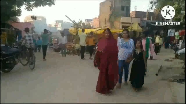 छठ महापर्व के तीसरे दिन छठ व्रतियों ने डूबते हुए भगवान भास्कर को दिया पहला अर्ध्य,दूसरे अर्ध्य के साथ आज होगा समापन