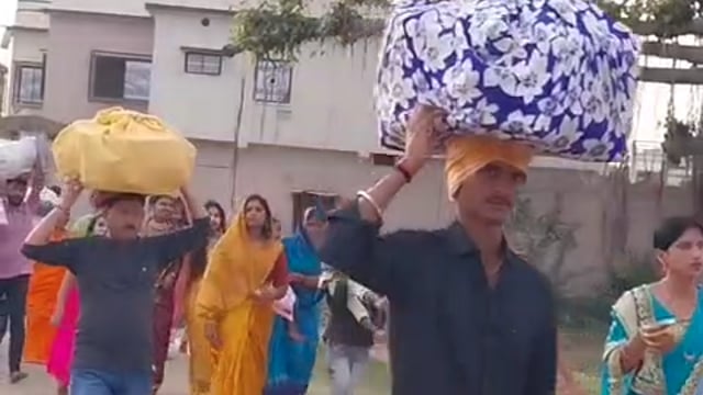 नहाय खाय के साथ शुरू हुआ लोक आस्था का महापर्व छठ पूजा का समापन सोमवार को उगते सूरज को अर्घ्य देने के साथ हो गया