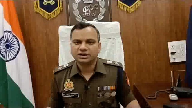 पुलिस अधीक्षक प्रतापगढ़ सतपालअंतिल द्वारा जेठवारा थाना क्षेत्र में फांसी के फंदे पर लटके युवक के संबंध में बयान देतेहुए,