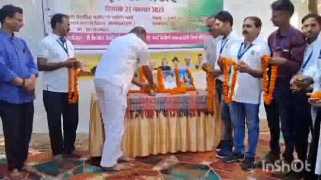 उत्तराखंड प्रथम स्थापना दिवस के उपलक्ष में बृजवासी गौ रक्षक सेना राष्ट्रीय अध्यक्ष कवि ऋषि पाल  भदाना द्वारा कार्यक्रम 