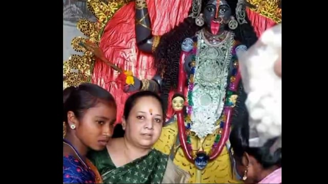 कटोरिया विधायिका डॉक्टर निक्की हेंब्रम पहुंचे इनारावरन.की जगधात्री मां की पुजा