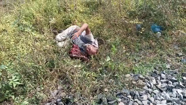 कविगुरु एक्सप्रेस की चपेट में होने से वृद्ध जख्मी, गंभीर स्थिति में भागलपुर रेफर