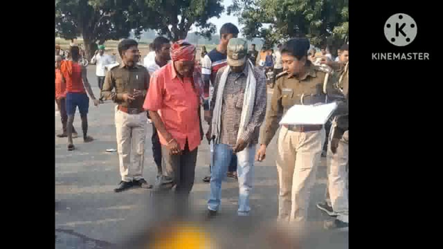 तेज रफ्तार बोलेरो की टक्कर से एक महिला की हुई मौत अम्मावां पदमौल पथ पर दुधेली परतापुर गांव के समीप की है घटना