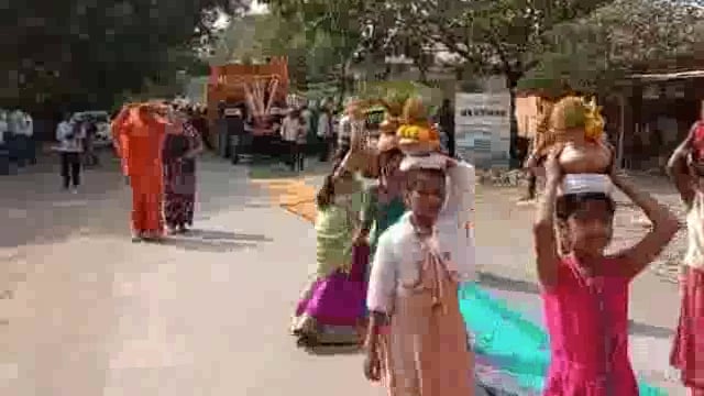 वाढवना येथे संत बाळूमामाच्या पालखी सोहळ्याची मिरवणूक