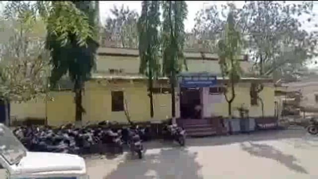 दारू पिण्यास पैसे न दिल्याने एकाच्या गळ्यावर काचेने केले वार,शहर पोलिसांत गुन्हा दाखल