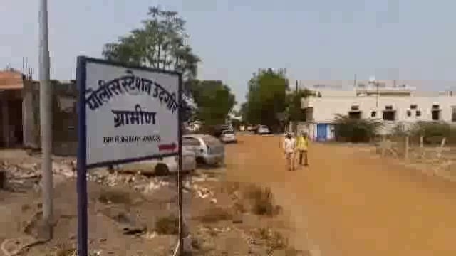 कुमदाळ येथे अज्ञाताने सोयाबीनची बनिम पेटवली,तीन लाखांचे नुकसान