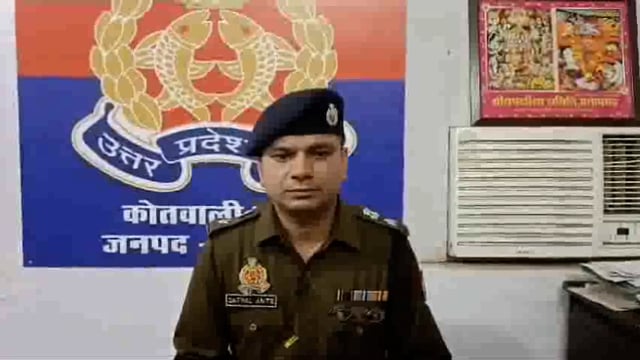 दिव्यांग युवती आत्महत्या मामले में दरोगा जी समेत पाँच सिपाही को एसपी ने किया निलंबित
न्याय न मिलने से तंग आकर चिट्ठी लिखकर की आत्महत्या
एसपी बाईट