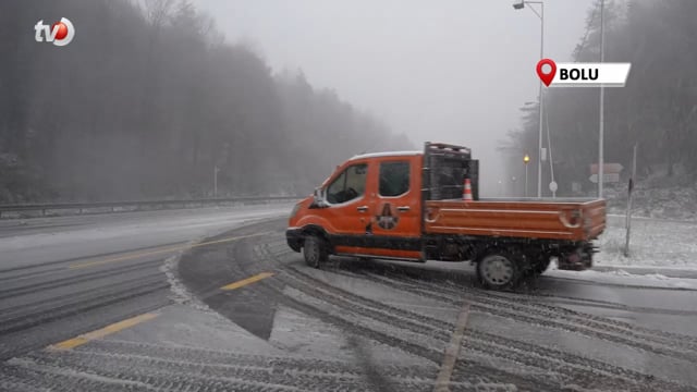 Bolu Dağı Geçişinde Kar ve Tipi Etkili Oluyor