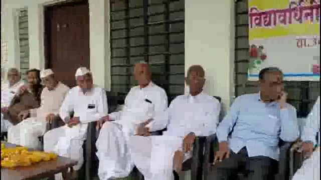 विध्या वर्धनी हायस्कूल शाळेत नूतन संचालक मंडळाचा सत्कार