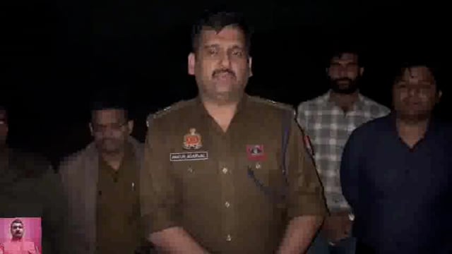 Banda Jila Mein police muthbhed Mein Ek Badmash Jeetu naam ka girftar Kiya Gaya
