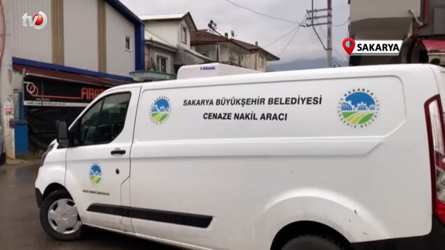 Evi’nde Ölü Bulunmuştu, Kız Kardeşinin Yanına Defnedildi